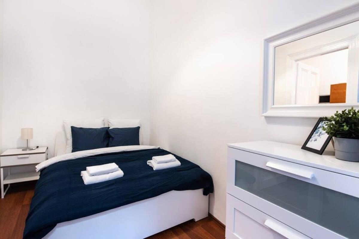 Very Central Convenient Large Ac Place Budapest Exterior photo